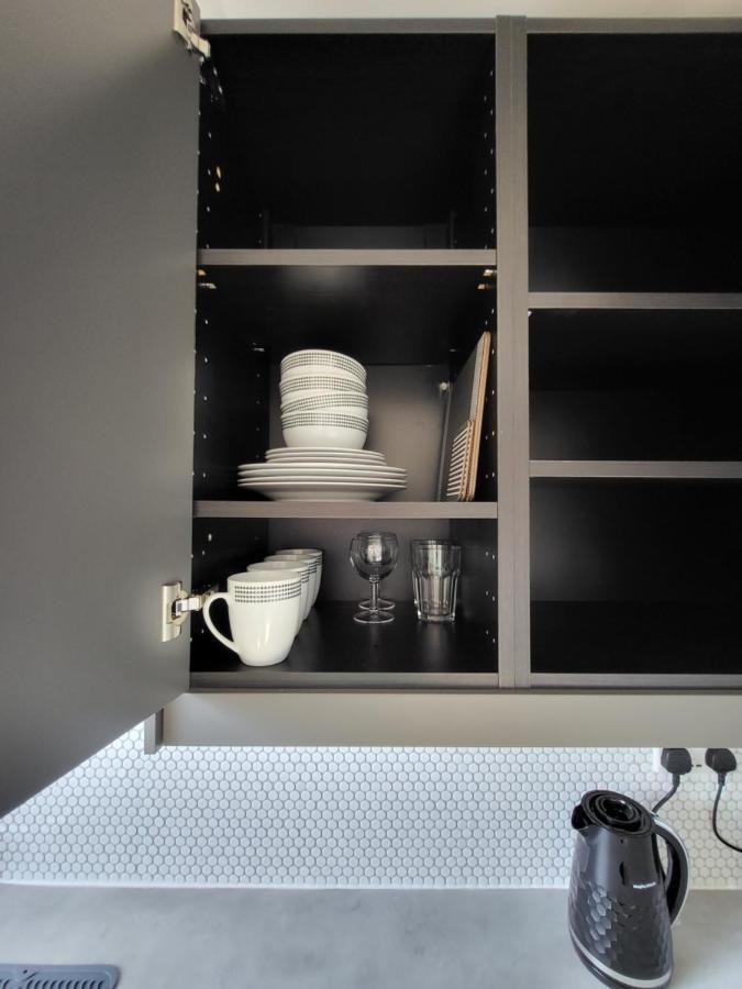 Sands House - Luxury Modern Studios With Secure Parking In Epsom, Surrey Eksteriør bilde