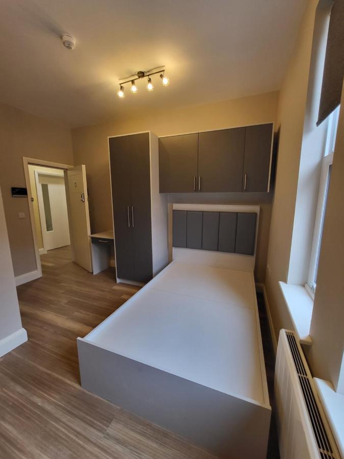Sands House - Luxury Modern Studios With Secure Parking In Epsom, Surrey Rom bilde