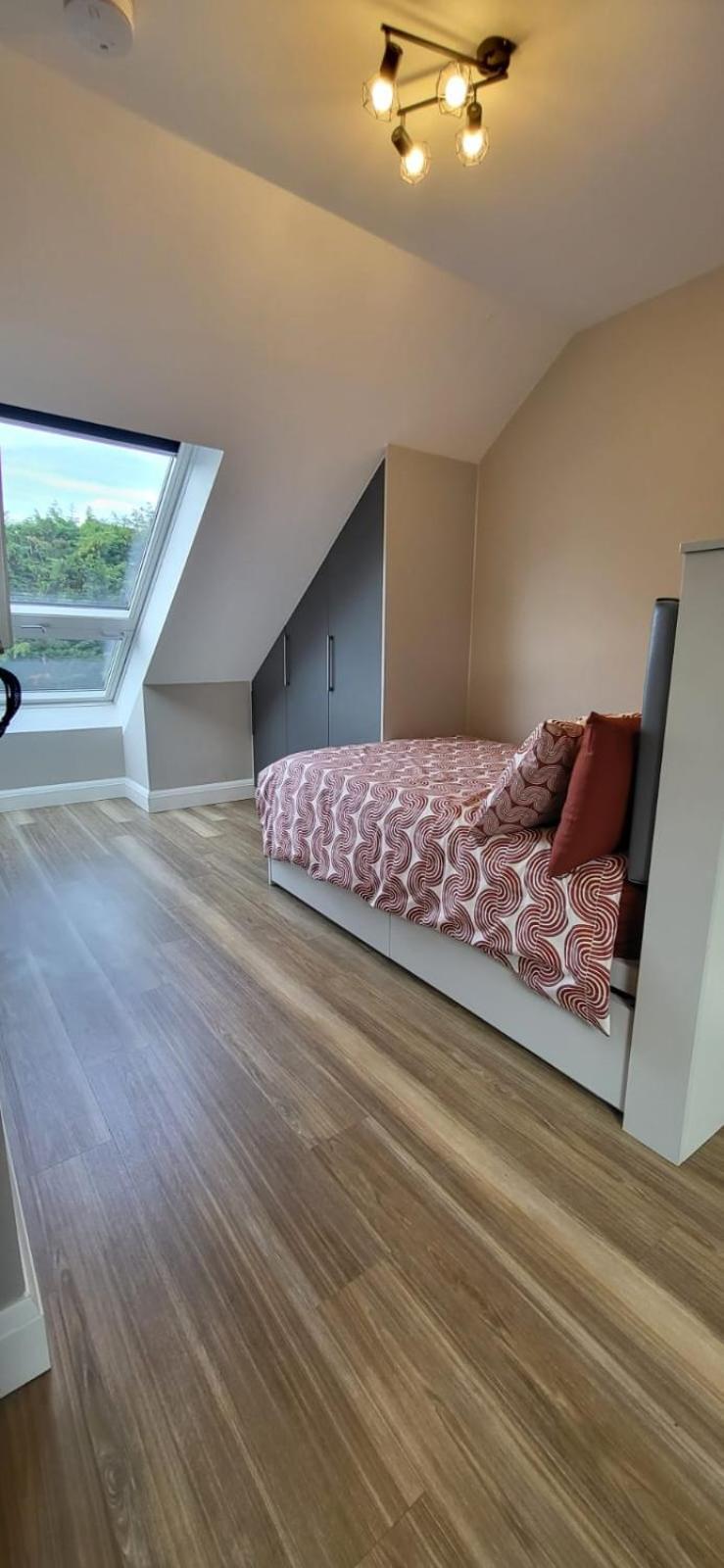 Sands House - Luxury Modern Studios With Secure Parking In Epsom, Surrey Eksteriør bilde